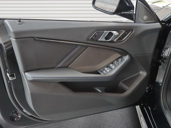 BMW M235