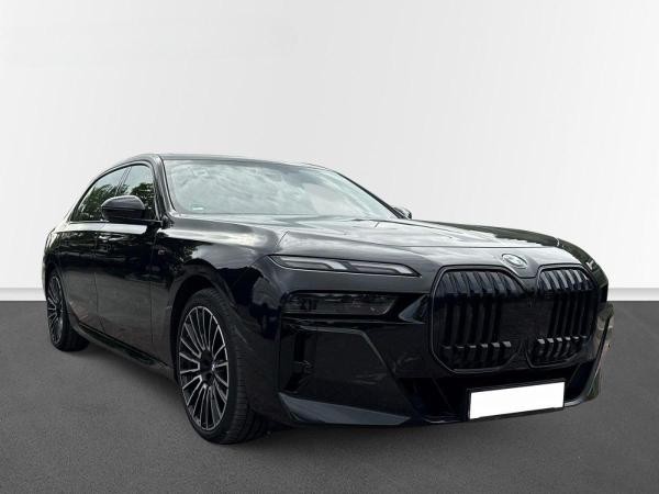 BMW 740