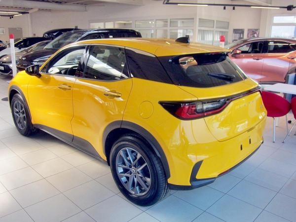 Lexus LBX