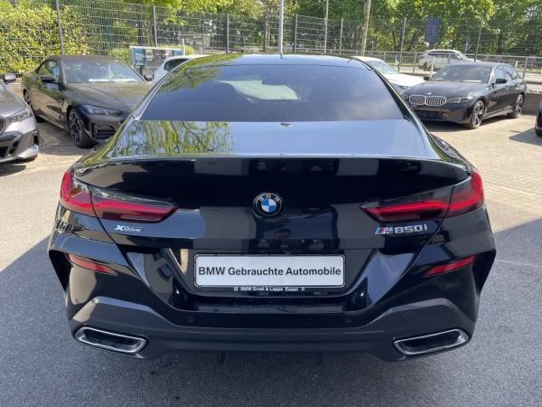 BMW M850