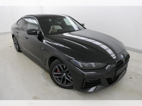BMW M440i