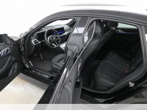 BMW M440i