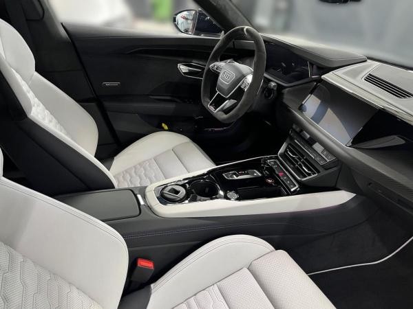 Audi RS e-tron GT