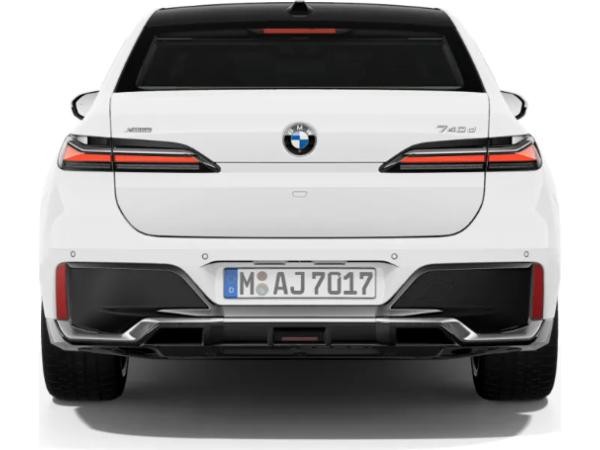 BMW 740