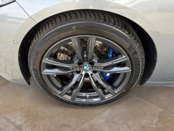 BMW M8