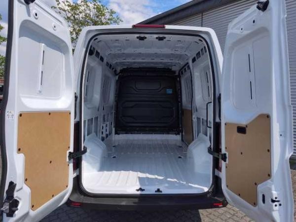 Nissan Interstar
