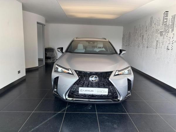 Lexus UX-300h