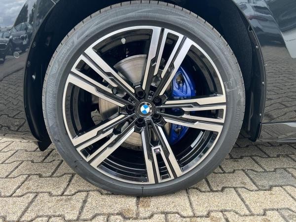 BMW 740