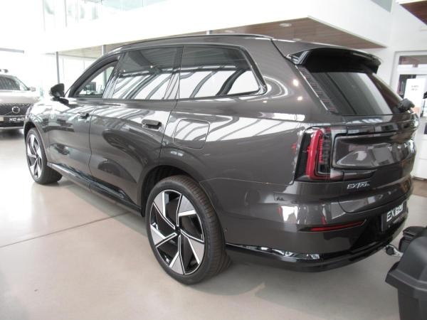 Volvo EX90