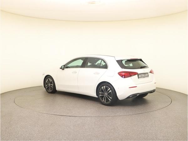 Mercedes-Benz A 220