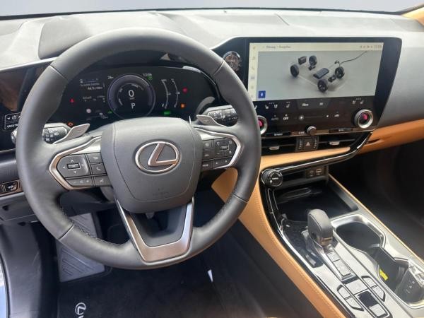 Lexus NX 450h+