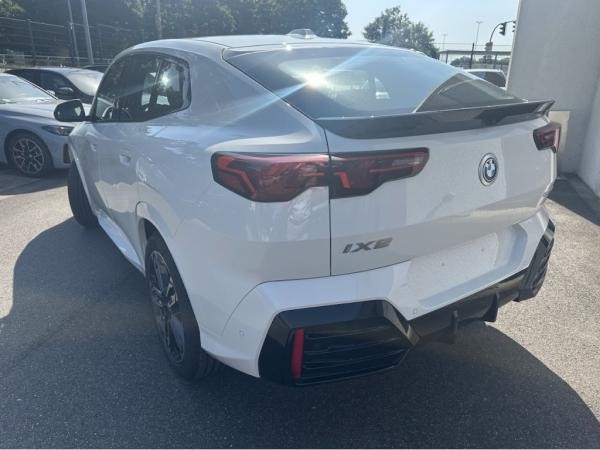 BMW iX2