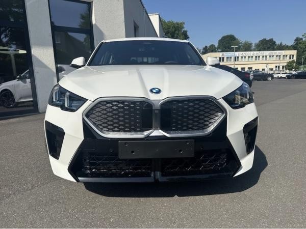 BMW iX2