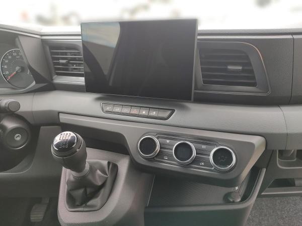 Nissan Interstar