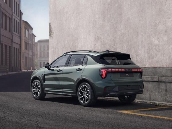LYNK & Co 01