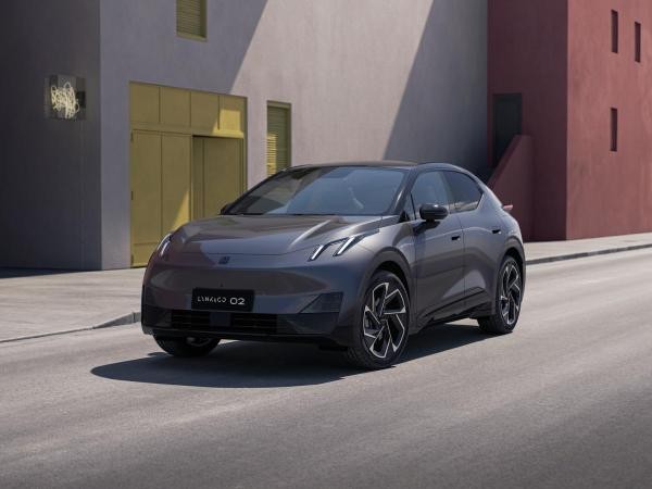 LYNK & Co 02