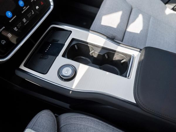 Volvo EX90