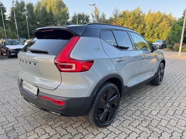 Volvo EX40
