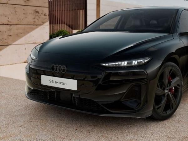 Audi S6 e-tron