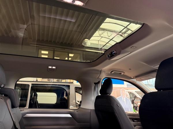 Volkswagen e-Caravelle