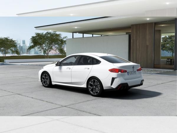 BMW 216