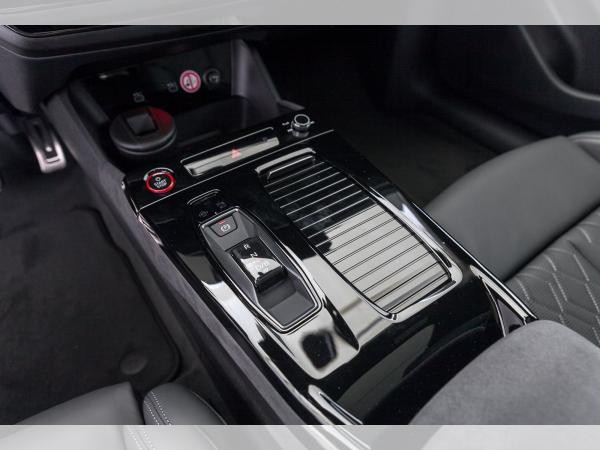 Audi S6 e-tron