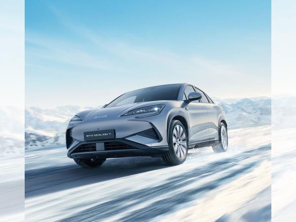 BYD SEALION 7