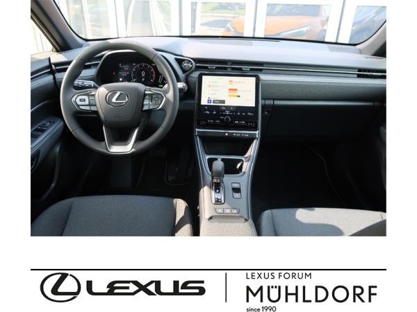 Lexus LBX