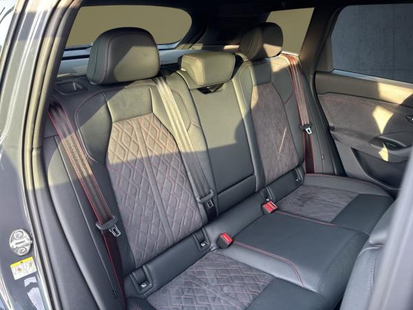 Audi SQ6 e-tron