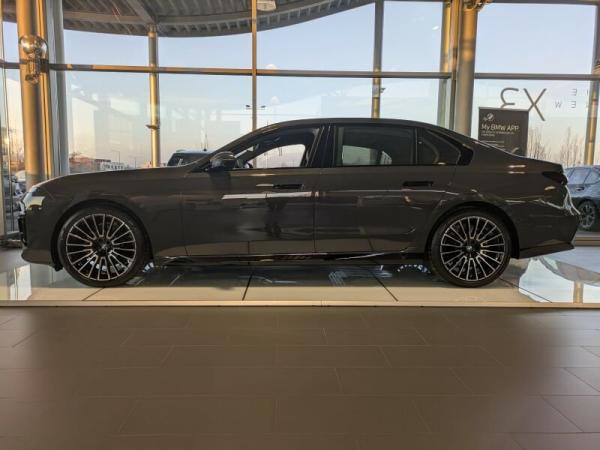 BMW 740