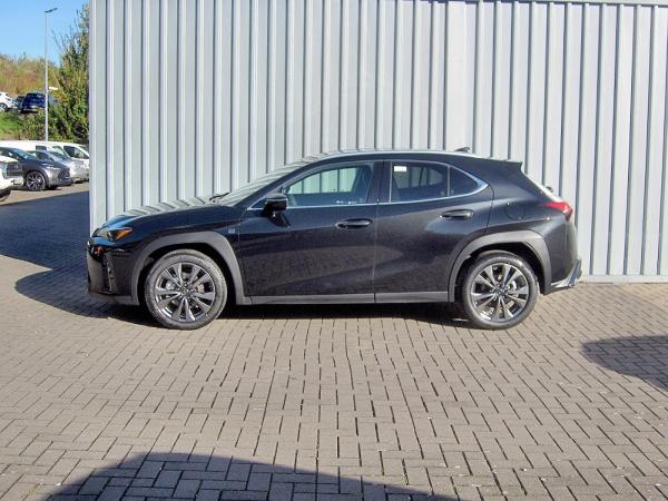 Lexus UX-300h
