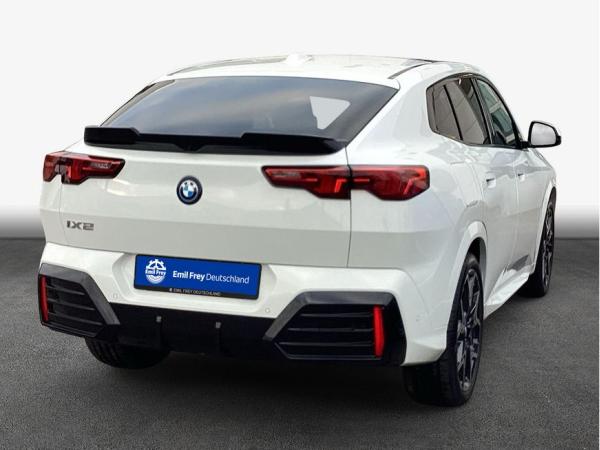 BMW iX2
