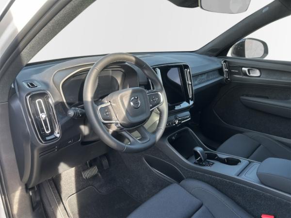 Volvo EX40