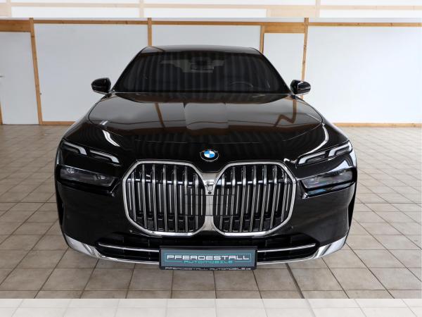 BMW 740