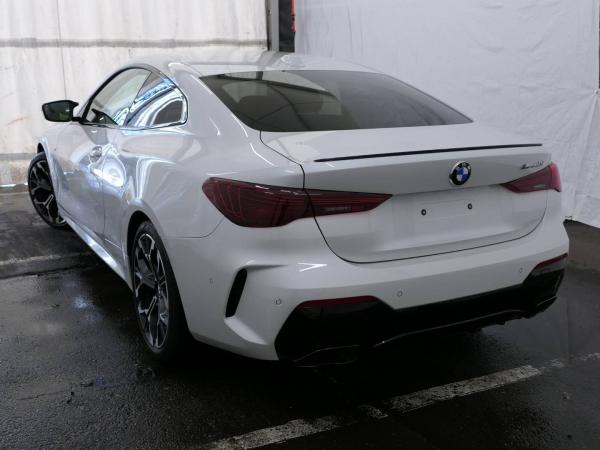 BMW M440i