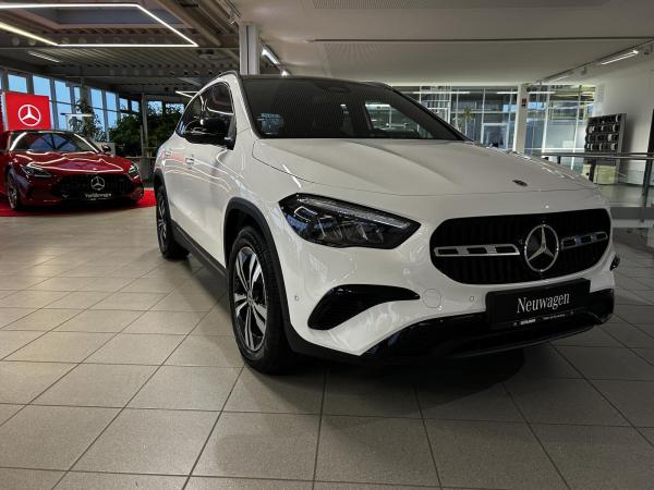 Mercedes-Benz GLA 220