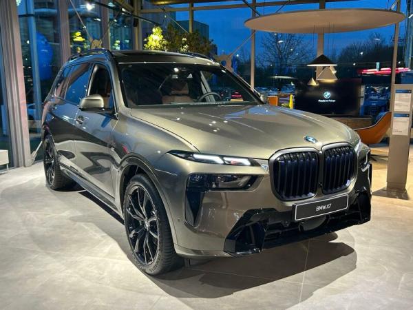 BMW X7