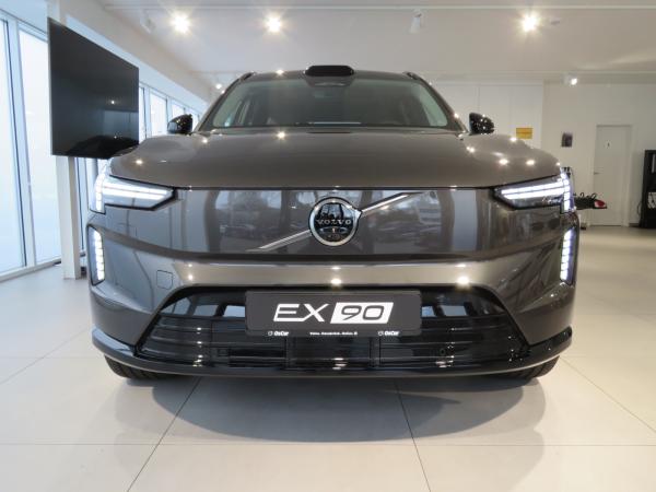 Volvo EX90