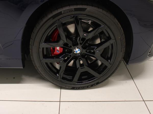 BMW M440i