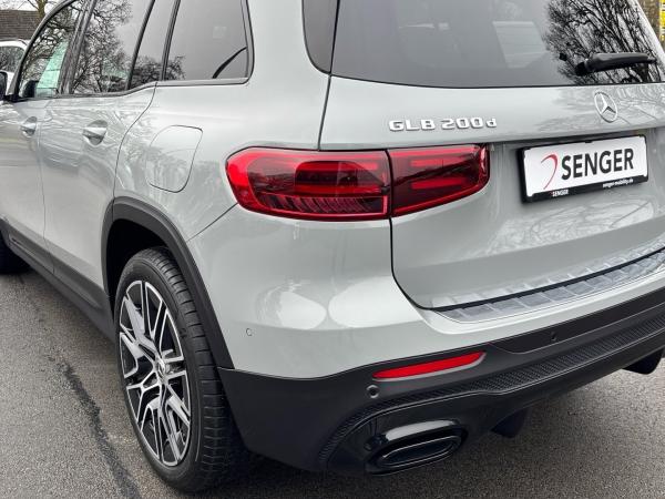 Mercedes-Benz GLB 200