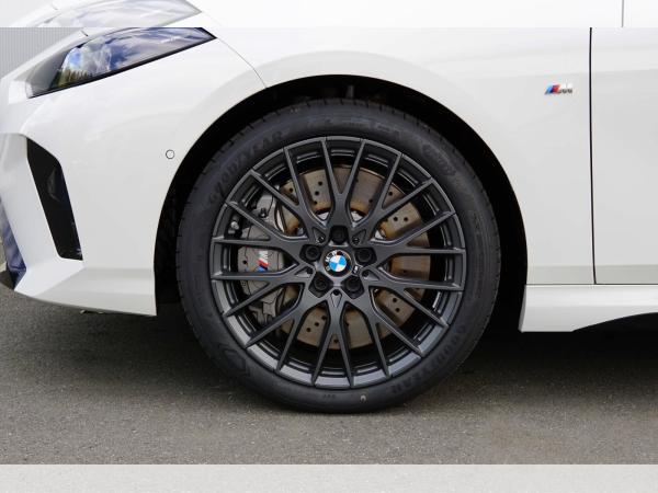 BMW M235