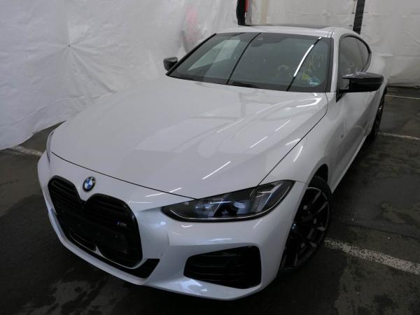 BMW M440i