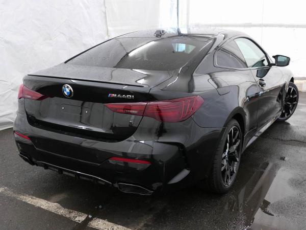 BMW M440i