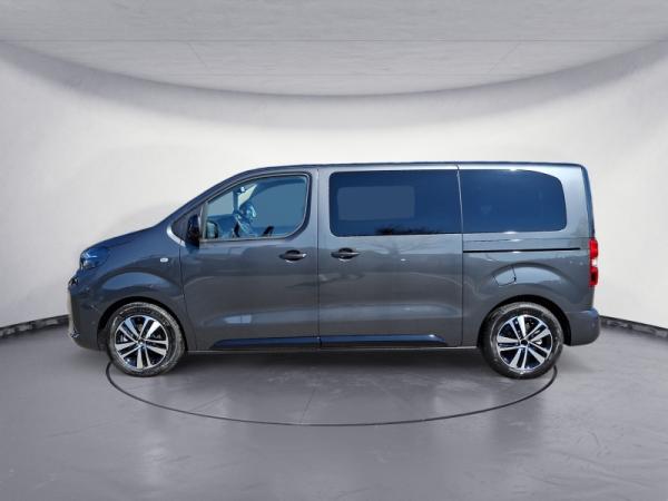Peugeot Traveller