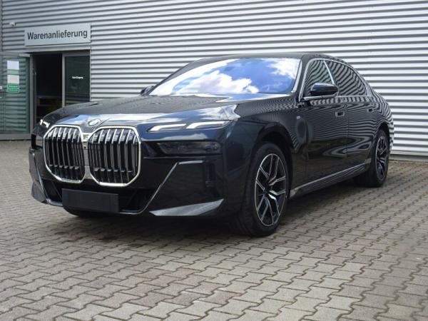 BMW 740