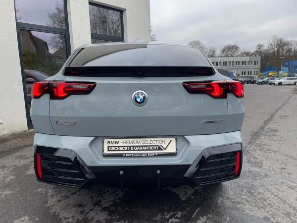 BMW iX2