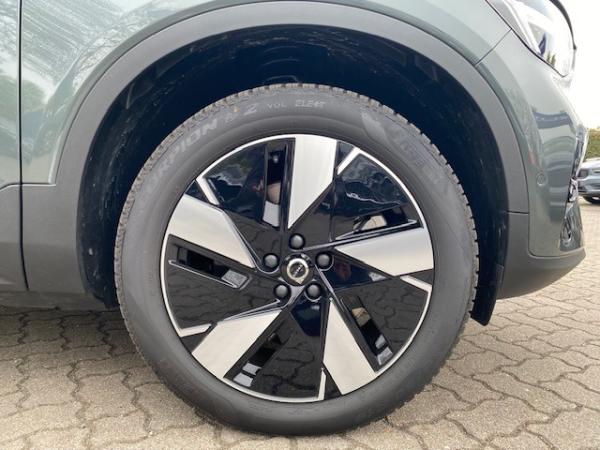 Volvo EX40