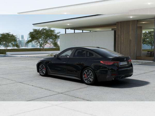 BMW M440i