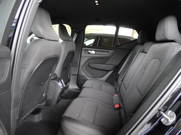Volvo EX40