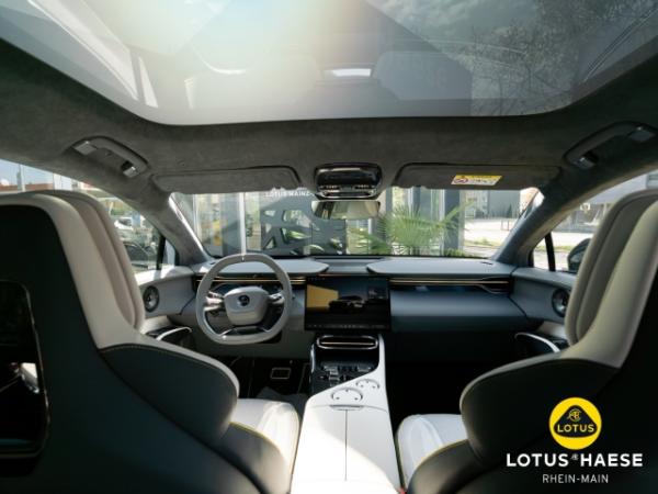 Lotus Eletre